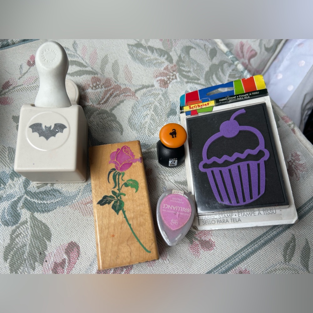 craft lot bat paper punch cupcake stamp ink rose cat goth diy vintage